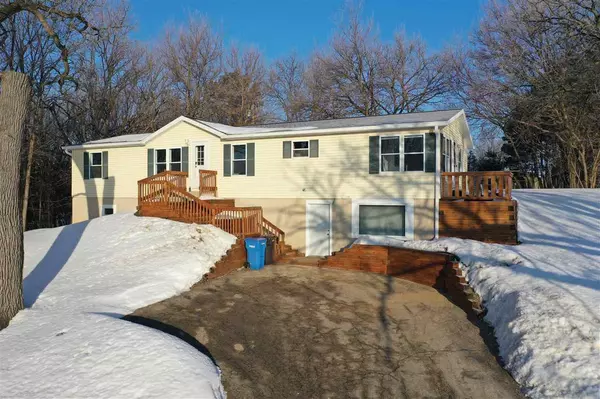 Stoughton, WI 53589,2732 Burritt Rd