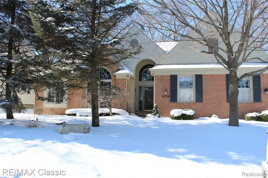 4714 HUNTINGTON Drive, Brighton, MI 48116 6110