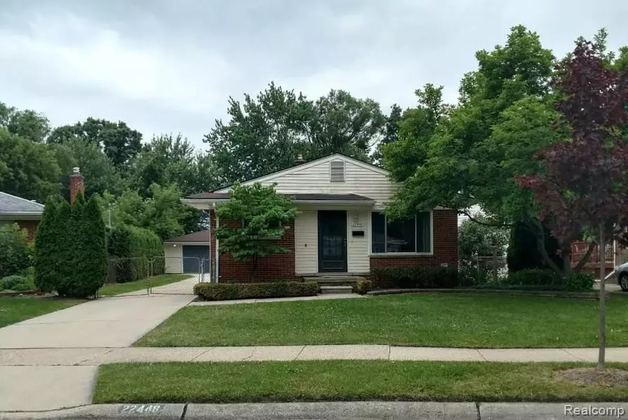 22448 HOFFMAN Street, Saint Clair Shores, MI 48082 1721