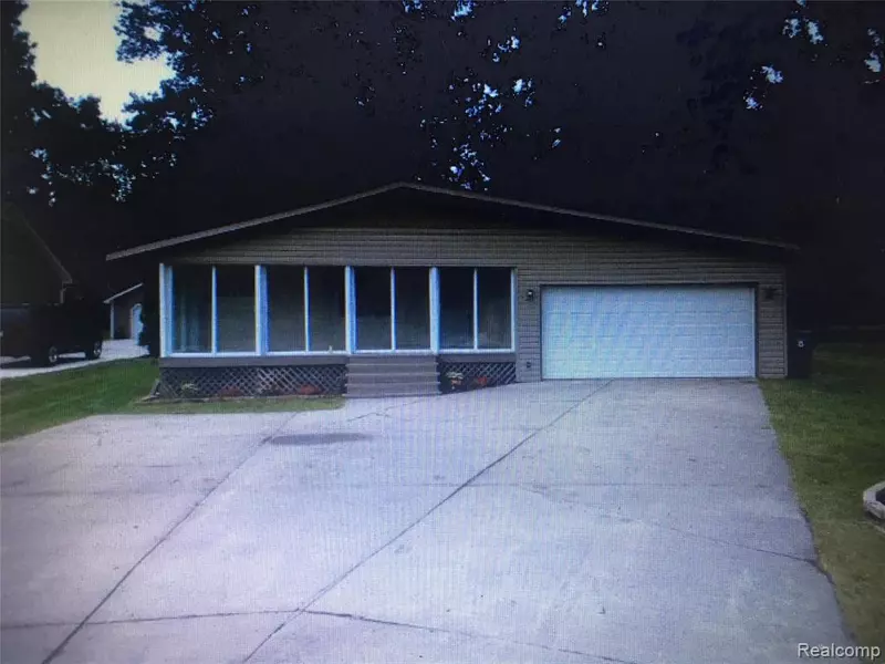 47461 Vanker Avenue, Shelby Twp, MI 48317