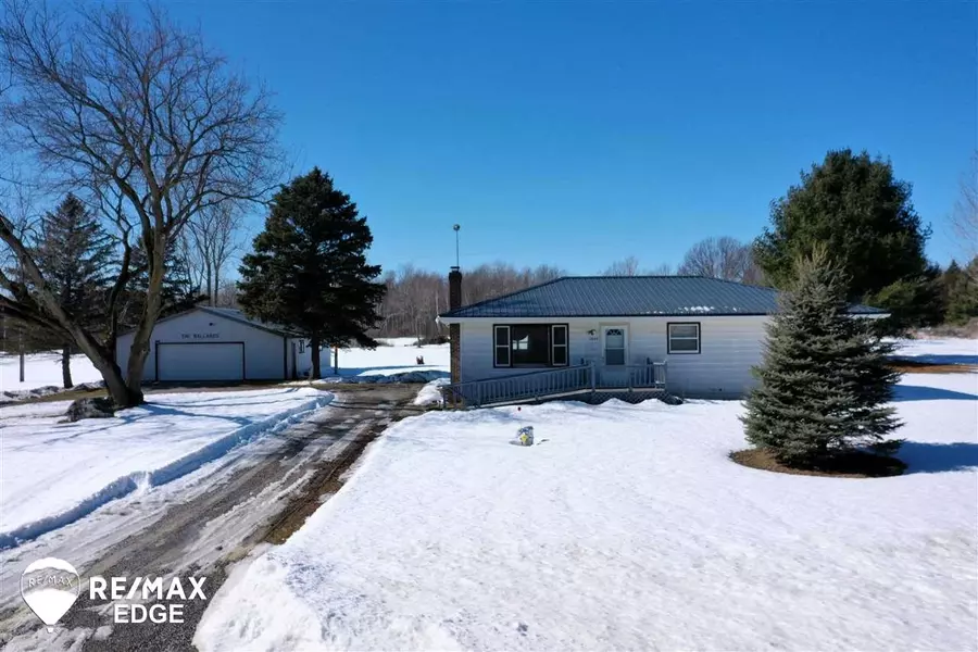 7653 Willits Rd, Fostoria, MI 48435