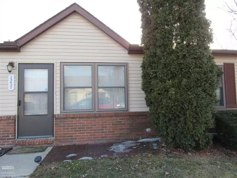 23632 Cottrell St., Clinton Township, MI 48035