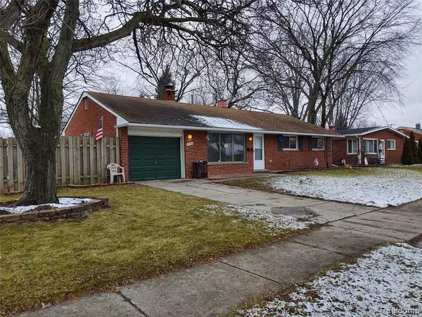 Clinton Township, MI 48035 2692,35509 SILVANO Street