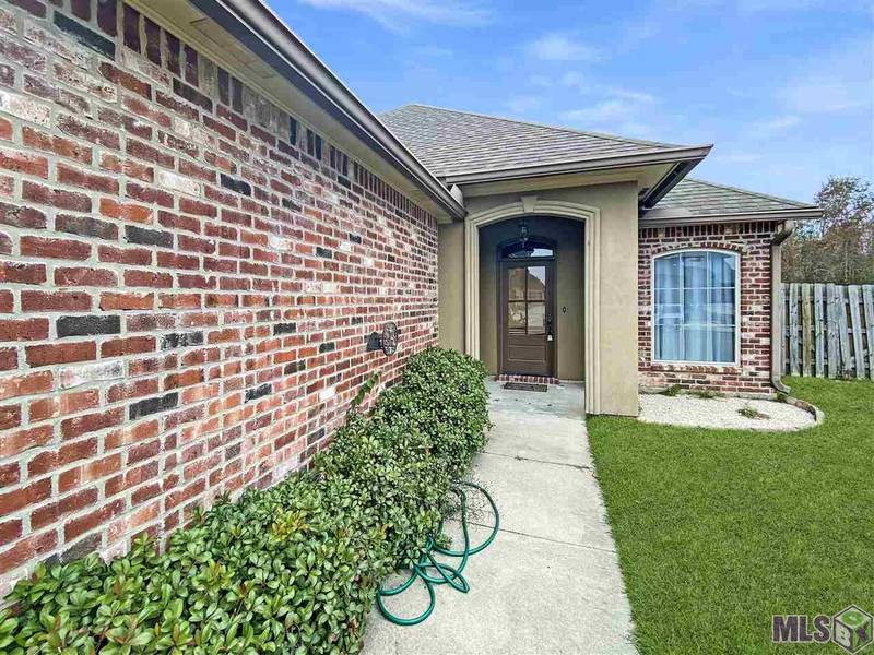 9391 HIGHLAND OAKS AVE, Zachary, LA 70791