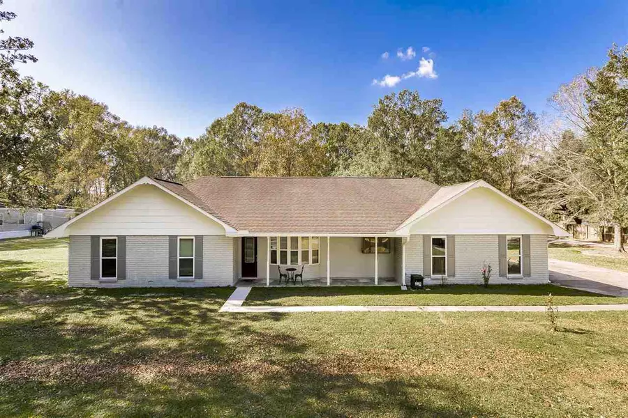 9139 BRITTANY RD, Sorrento, LA 70778