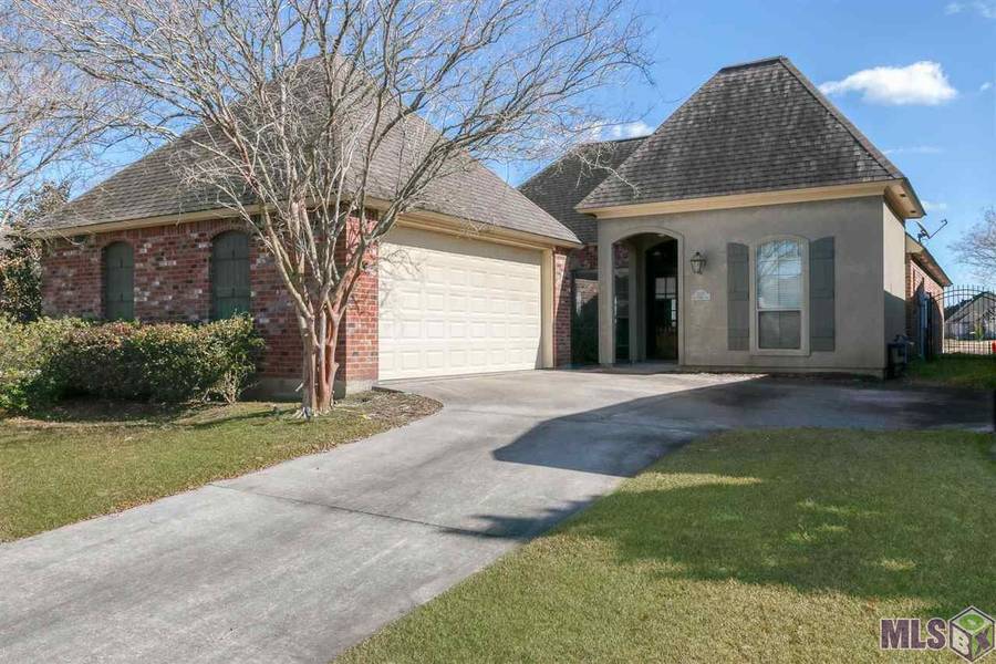 10434 HILL POINTE AVE, Baton Rouge, LA 70810