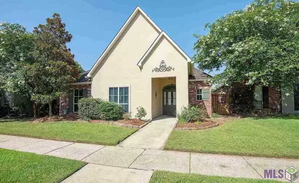 8610 E CYPRESS POINT CT, Baton Rouge, LA 70809