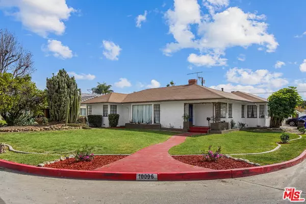 Downey, CA 90240,10006 Pomering Rd