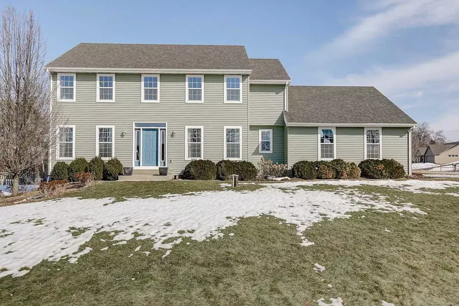 N6804 Canter Ct, Lake Mills, WI 53551