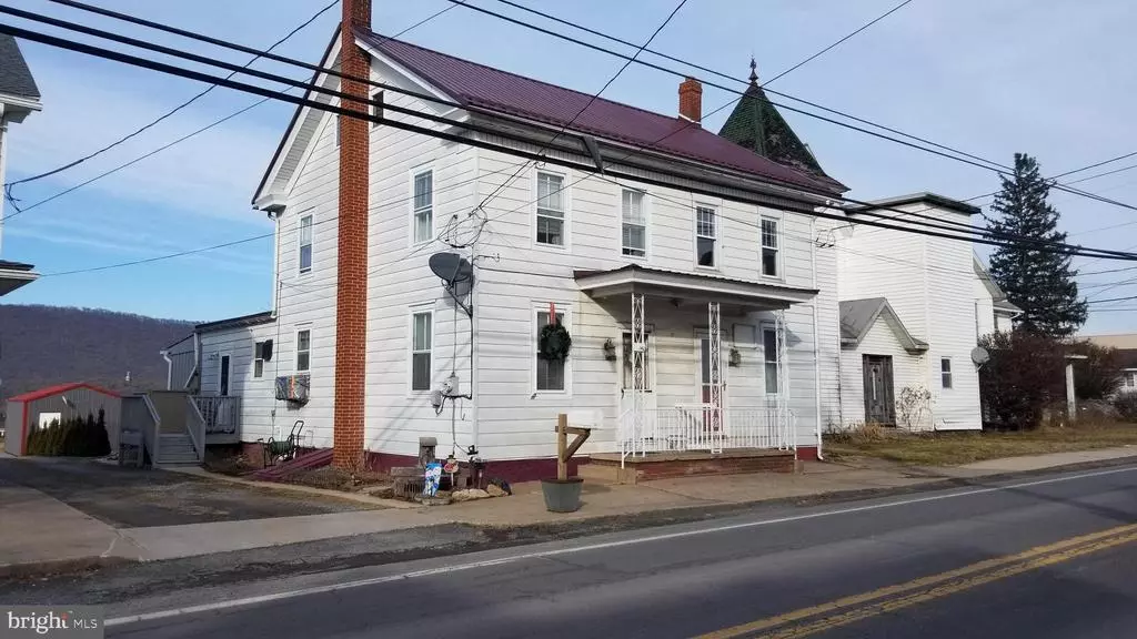 1152 W MAIN ST, Valley View, PA 17983