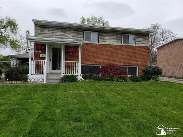 Rockwood, MI 48173,31638 Hazel Drive