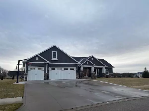 573 E Essex Drive, Warsaw, IN 46582