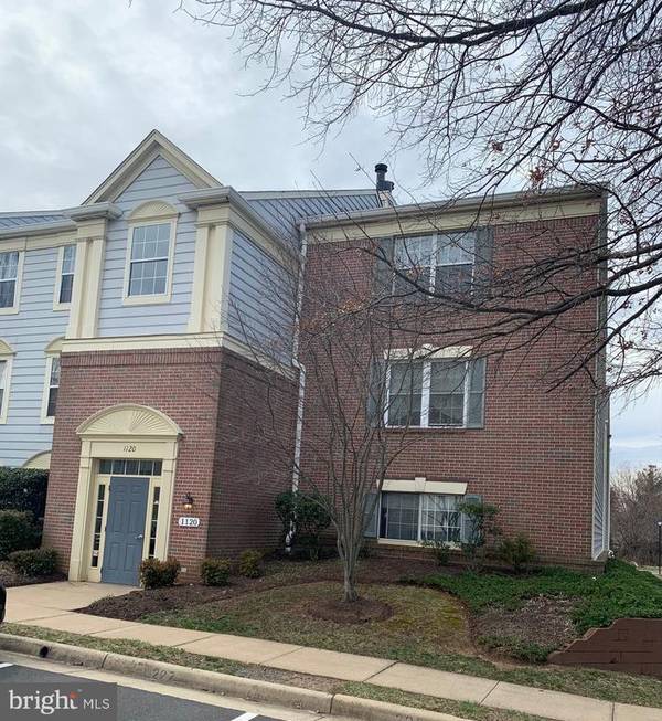 1120 HUNTMASTER TER NE #101, Leesburg, VA 20176