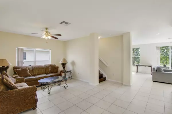 West Palm Beach, FL 33415,5892 Azalea CIR