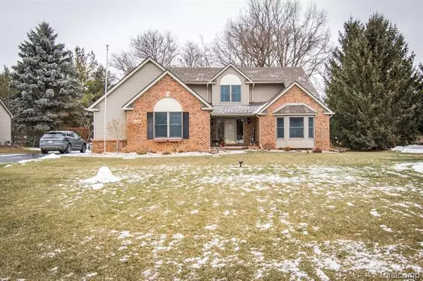 South Lyon, MI 48178,12429 DANIELLE DR