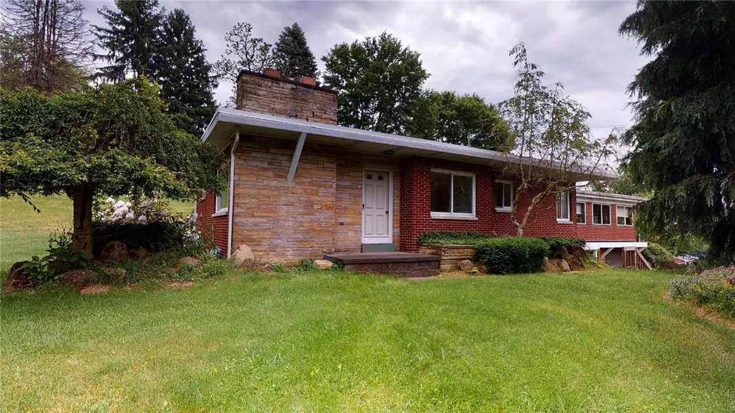 1024 Chicora Rd, Chicora, PA 16025