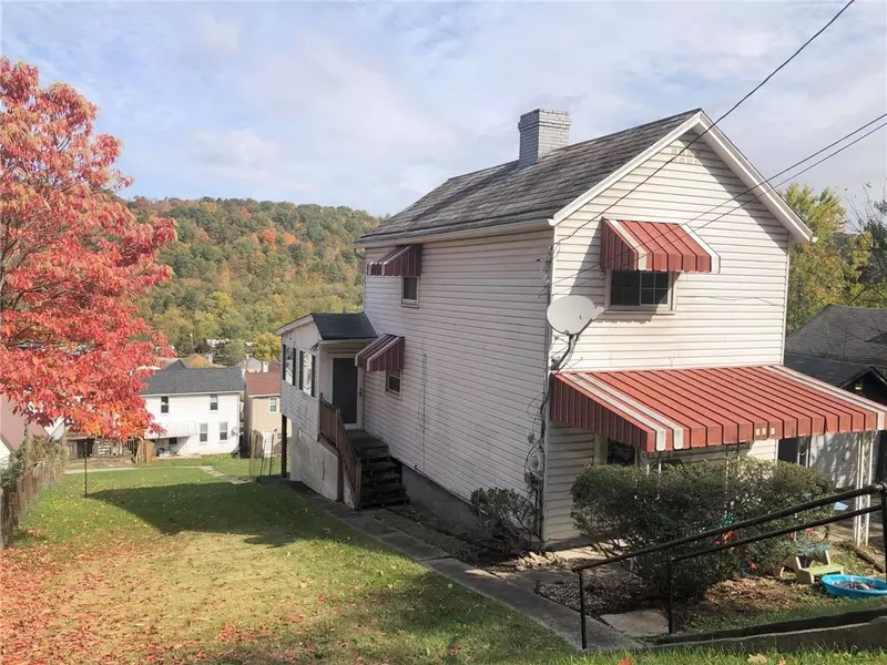 165 1st Ave, New Eagle, PA 15067