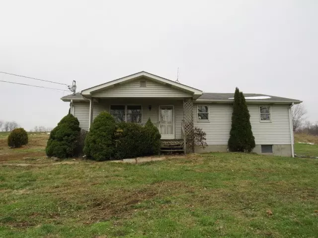 207 Kemerer Rd, Latrobe, PA 15650