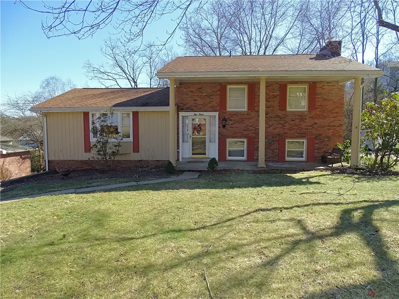 412 Sheffield Dr, Greensburg, PA 15601