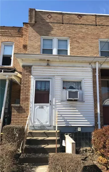 1132 Race St #B, Mckees Rocks, PA 15136