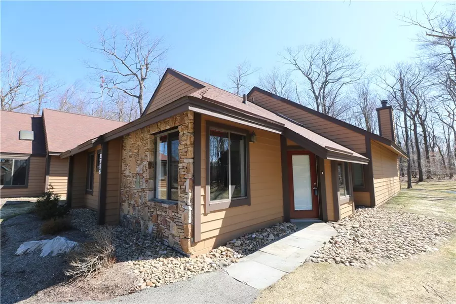 2715 Powder Ridge Road, Hidden Valley, PA 15502