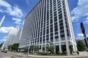 320 Fort Duquesne Blvd #17B, Pittsburgh, PA 15222