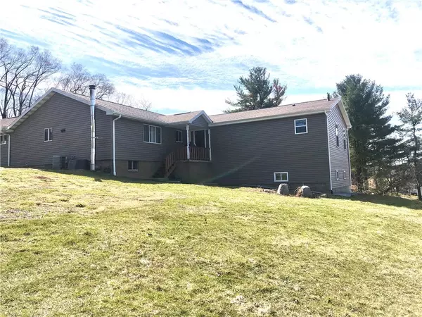 180 Hathaway Rd, Claysville, PA 15323