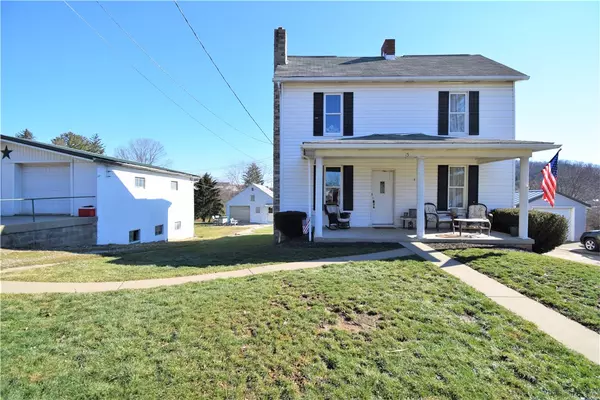 15 Lafayette Street, Claysville, PA 15323