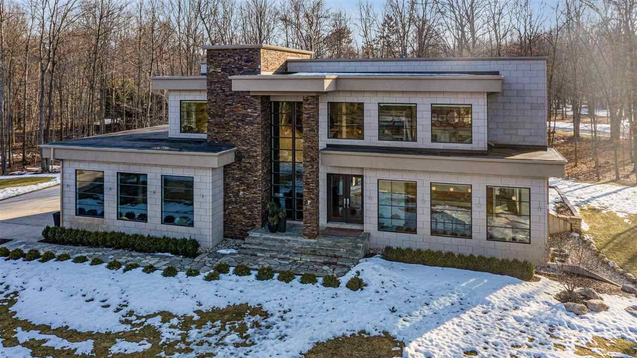 2236 E Mockingbird, Midland, MI 48642
