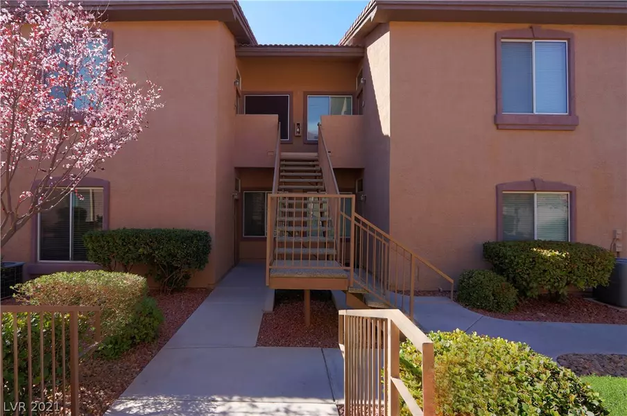 2305 W Horizon Ridge Parkway #3911, Henderson, NV 89052