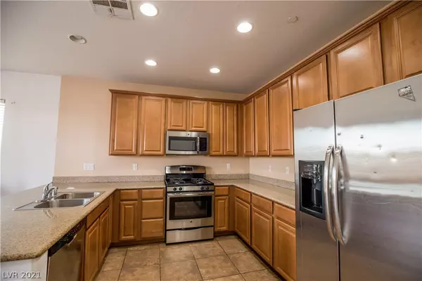 Henderson, NV 89011,604 Taliput Palm Place