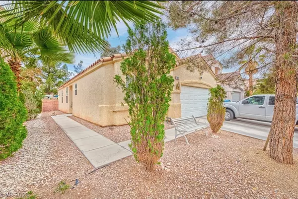 9624 Withering Pine Street, Las Vegas, NV 89123