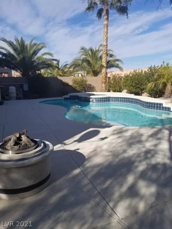 Las Vegas, NV 89113,7968 Sandrock Ranch Street