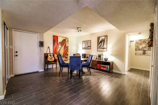 Las Vegas, NV 89169,750 Royal Crest Circle #313