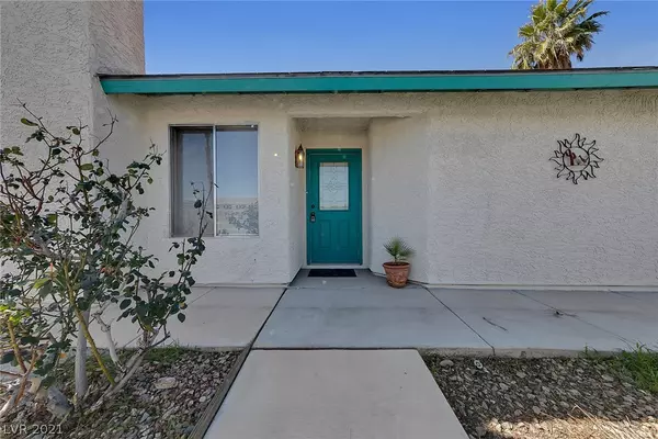 Las Vegas, NV 89108,4401 Mossy Rock Court