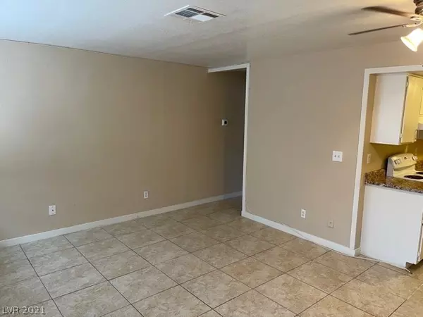 Las Vegas, NV 89115,4284 Vornsand Drive