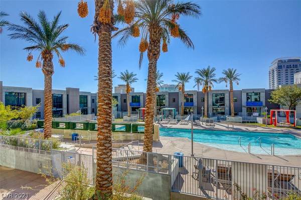 353 BONNEVILLE Avenue #704, Las Vegas, NV 89101