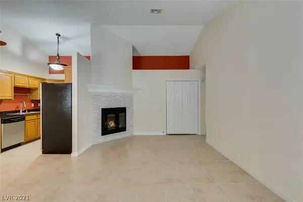 Las Vegas, NV 89122,5880 Medallion Drive #104