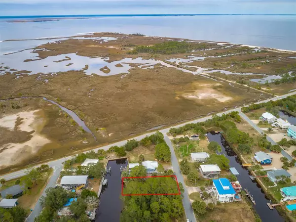 Ochlockonee Bay, FL 32346,18 Blue Heron Way