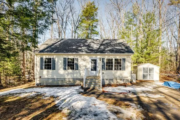 37 White Birch RD, Barnstead, NH 03218