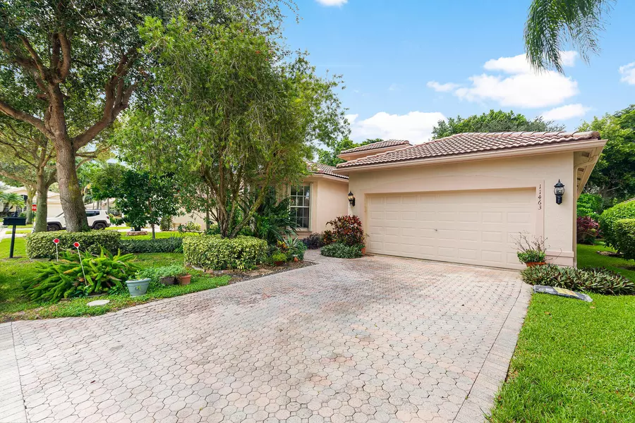 11463 Lanai LN, Boynton Beach, FL 33437