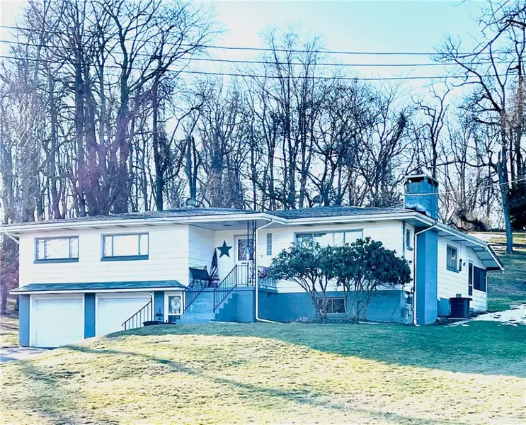 141 Randolph Rd, Natrona Heights, PA 15065