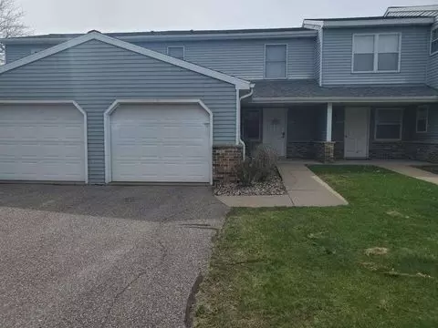 1403 8th St, Reedsburg, WI 53959