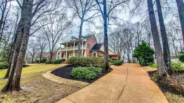 Memphis, TN 38018,8924 S DOE TRAIL CV