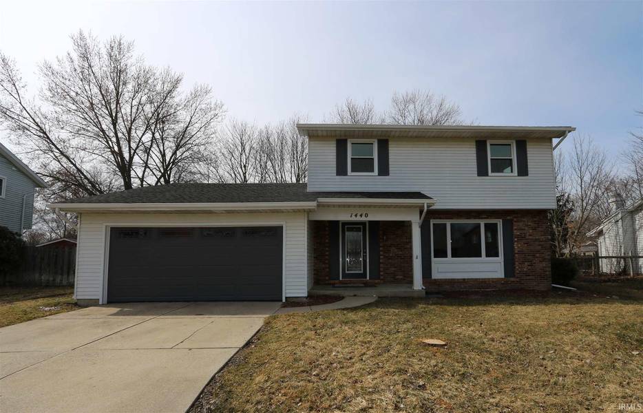 1440 Hampshire Drive, South Bend, IN 46614