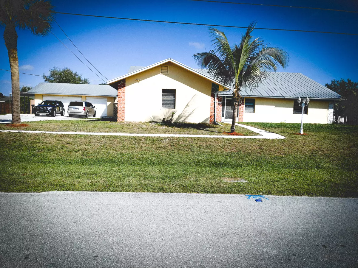 Port Saint Lucie, FL 34953,891 SW Hamberland AVE