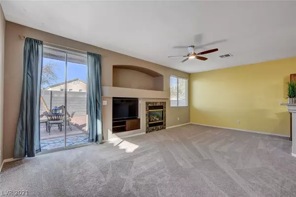 Henderson, NV 89011,6386 Lorne Green Avenue #103