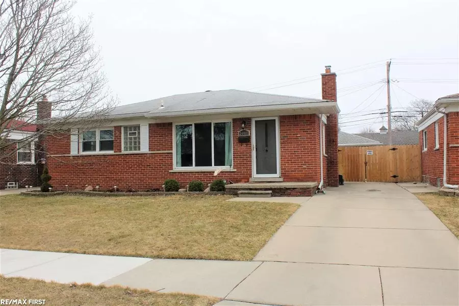 24401 Harmon, Saint Clair Shores, MI 48080