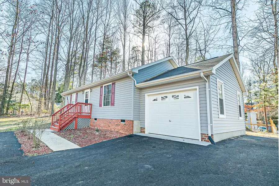 204 ADMIRAL DR, Ruther Glen, VA 22546