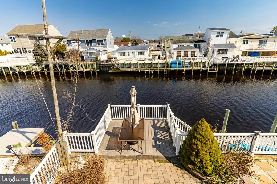 86 MORTON DR, Manahawkin, NJ 08050